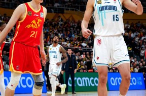 开云棋牌下载里程碑夜广厦男篮防线松动，CBA季后赛关键时刻刷纪录，信心回归，细节决定成败的简单介绍