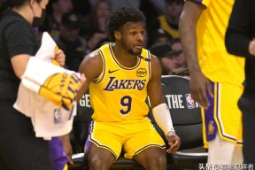 开云棋牌APP里昂发布备战花絮；关键时刻扳平良机；NBA常规赛任务艰巨；赛程密集仍需轮换的简单介绍