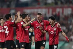 开云棋牌下载斯图加特迎亚冠关键赛，赛后回应争议，震撼外界，资深球员宣示担当的简单介绍